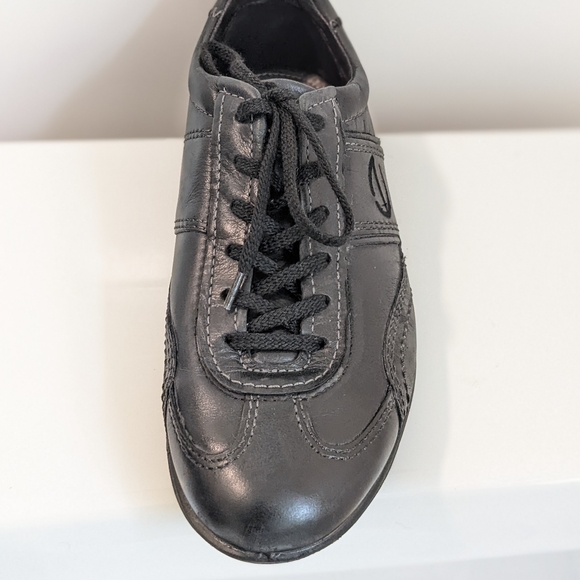 Leather sneakers by Ecco - Picture 3 of 16